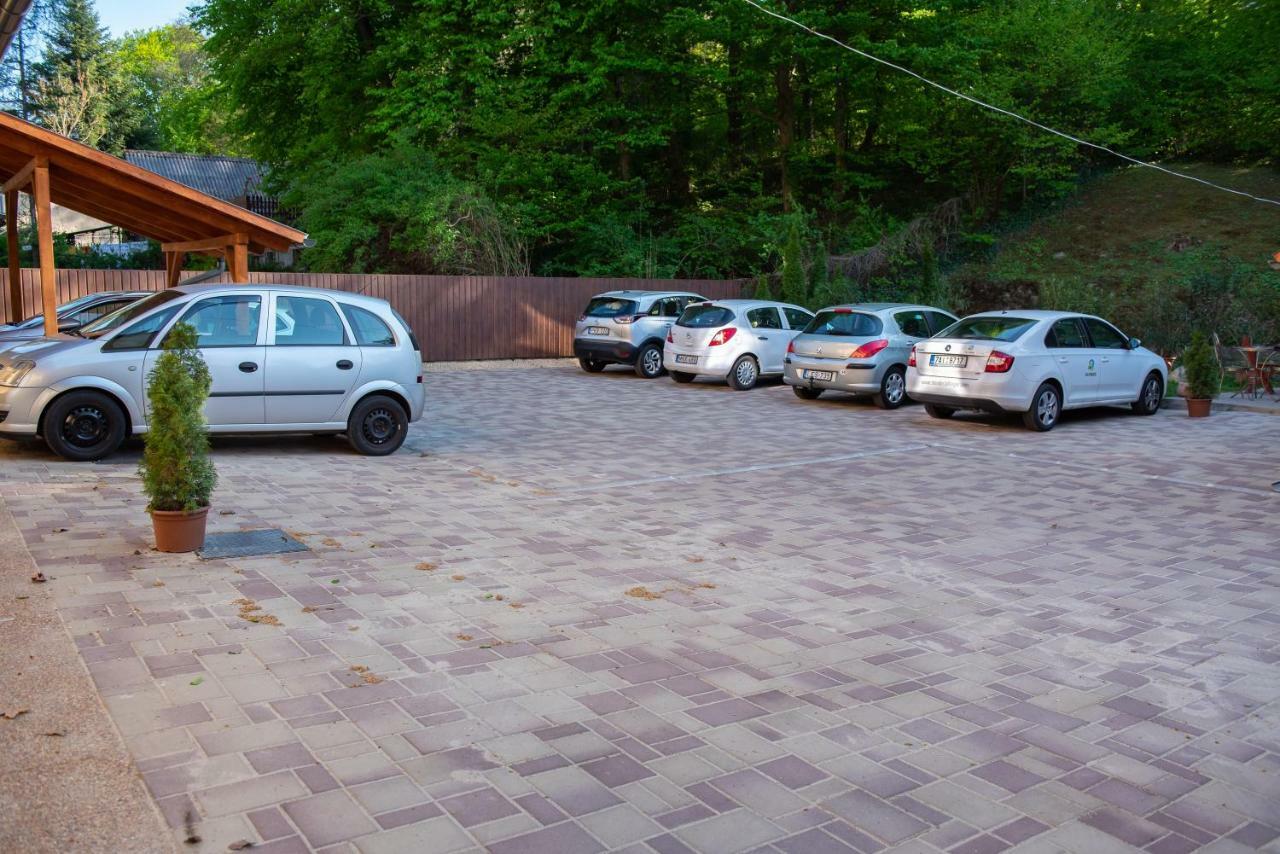Ambrozia Szallashely Es Etterem Miškovec Exteriér fotografie